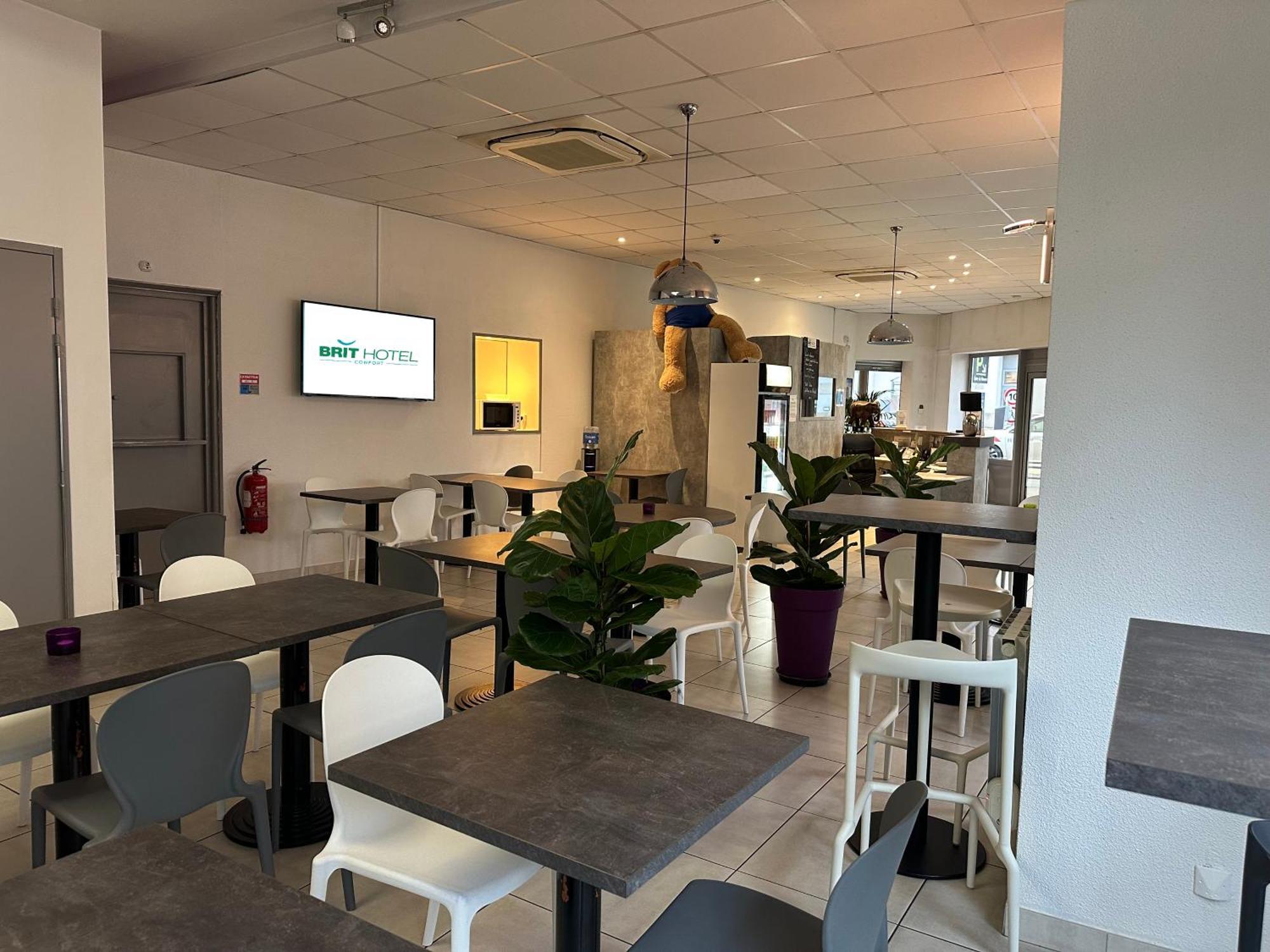 Brit Hotel Confort Nevers Centre Gare 외부 사진
